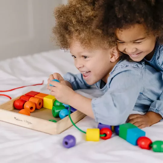 Perle Grandi da Infilare in Legno (30 Pezzi) - Melissa & Doug